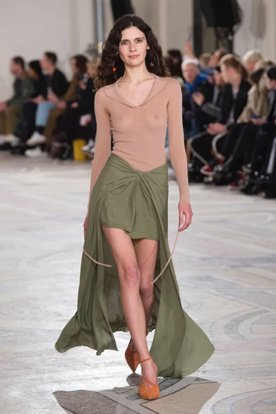 Look 2